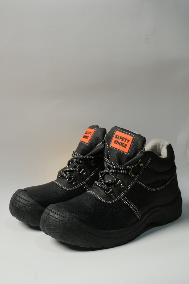 รองเท้า Safety หัวเหล็ก รับรองมาตราฐานยุโรป