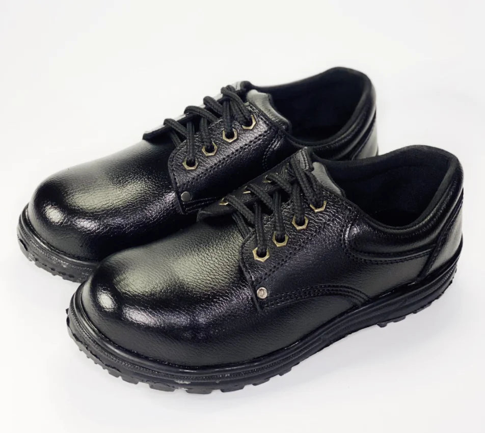 SAFETY SHOE รองเท้านิรภัย ST. PETER หนังแท้อัดลาย รุ่น 203 NBR/BK ชนิดหุ้มส้น